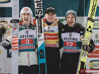 Daniel Tschofenig (AUT), Domen Prevc (SLO), Felix Hoffmann (GER)
