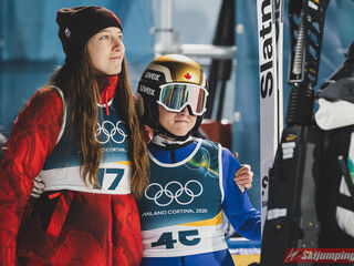 Nicole Maurer (CAN), Abigail Strate (CAN)