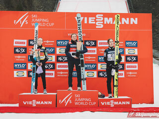 Nika Prevc (SLO), Eirin Maria Kvandal (NOR), Anna Odine Stroem (NOR)