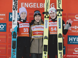 Nika Prevc (SLO), Nozomi Maruyama (JPN), Anna Odine Stroem (NOR)