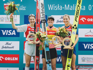 Silje Opseth (NOR), Ema Klinec (SLO), Josephine Pagnier (FRA)