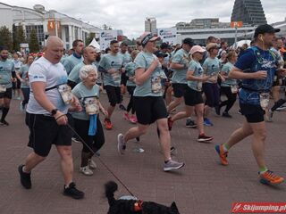 Uczestnicy Wings For Life World Run 2023