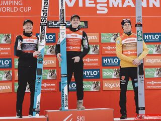 Podium PŚ w lotach 2024/2025