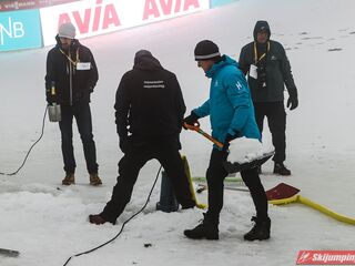 Zabiegi na zeskoku skoczni