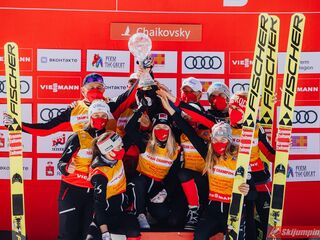 Podium Pucharu Narodów 2020/2021