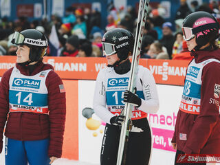 Paige Jones (USA), Josie Johnson (USA), Annika Belshaw (USA)