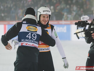 Anze Lanisek (SLO), Sieger Domen Prevc (SLO)