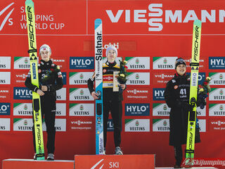 Anna Odine Stroem (NOR), Nika Prevc (SLO), Nozomi Maruyama (JPN)