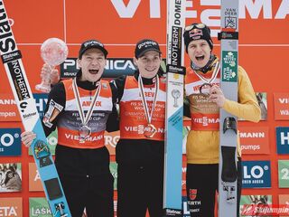 Podium PŚ w lotach 2024/2025