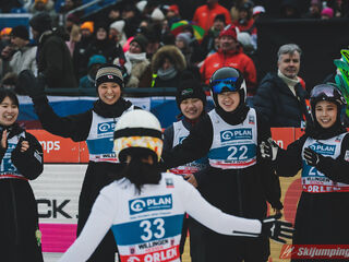 Yuzuki Sato (JPN), Kurumi Ichinohe (JPN), Ringo Miyajima (JPN), Sara Takanashi (JPN), Nozomi Maruyama (JPN)