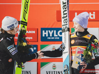 Anna Odine Stroem (NOR), Nika Prevc (SLO)